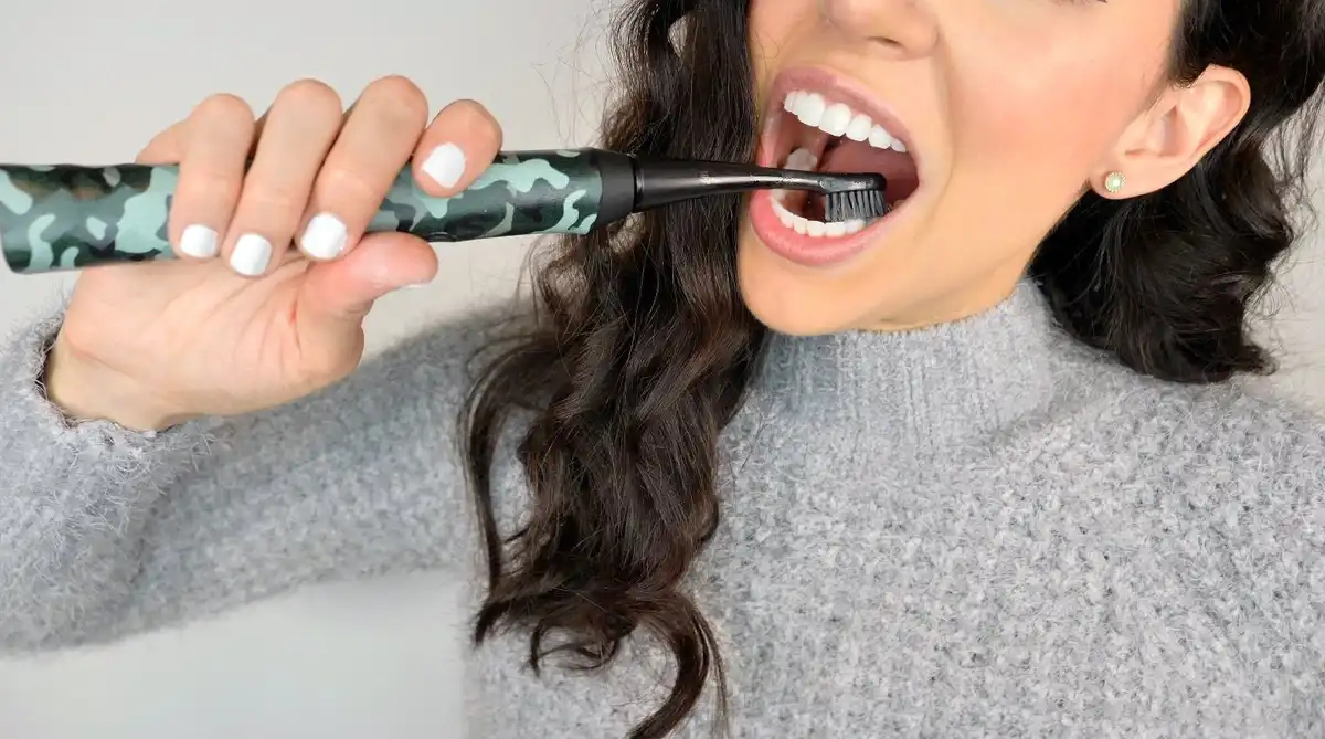 How To Use An Electric Toothbrush 