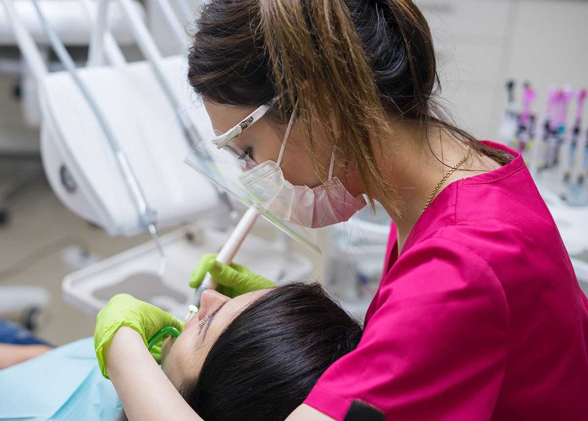 What Do Dental Hygienist Do article description 