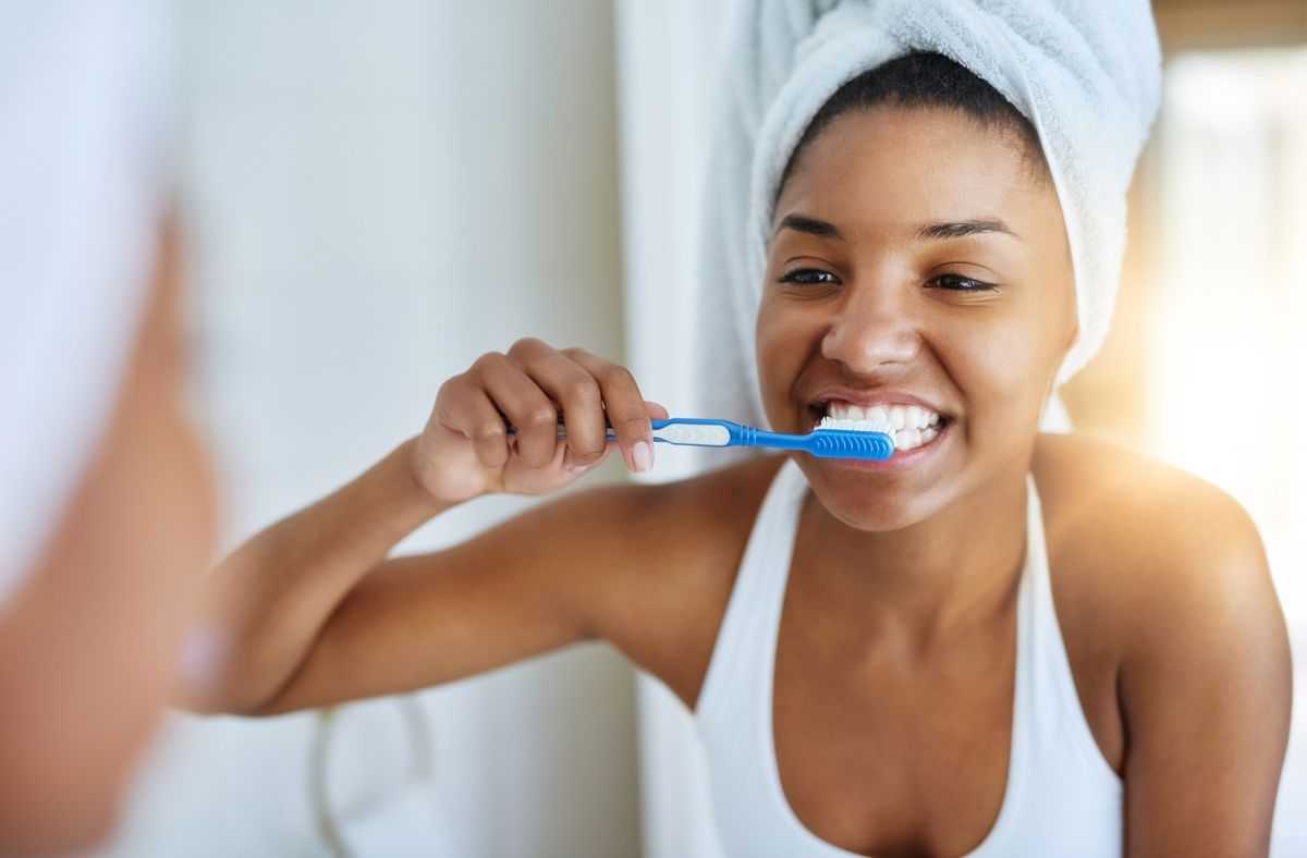 10 Best Natural Toothpastes for a Brighter Smile