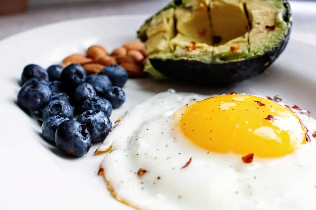 Should You Brush Your Teeth Before or After Breakfast?