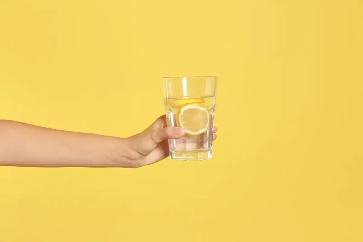 Is Lemon Water Bad For Your Teeth 